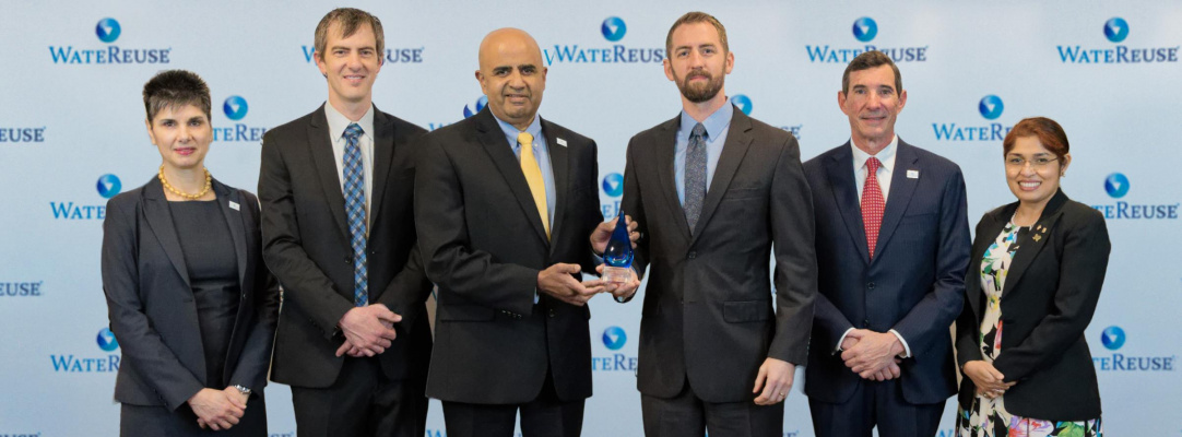 Patricia Sinicropi (Executive Director WateReuse Association) Cody Graham (Professional Engineer NTMWD), B Narayanan (President and CEO Carollo Engineers), Galen Roberts (Assistant Deputy Water Resources NTMWD), Craig Lichty (President WateReuse Association), Shela Chowdhury (Assistant Planning Program Mgr NTMWD) were on hand for the presentation of the 2022 WateReuse Award for Excellence as a Community Water Champion Award. Photo by WateReuse Association