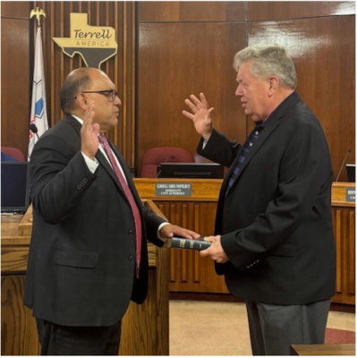 Terrell Mayor Rick Carmona took his Oath of Office at the May 13 Terrell City Council meeting, beginning his third term as mayor. Photo courtesy of City of Terrell