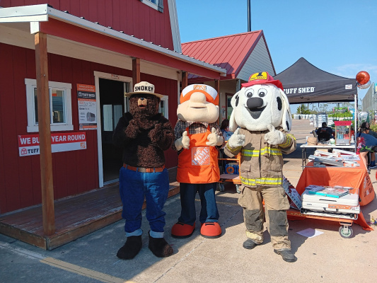 Smokey the Bear visited Terrell Home Depot Oct. 12 for picture opportunities and to hand out goodie bags and candy for Fire Prevention Week. Photo courtesy of Terrell Volunteer Fire Department Facebook page