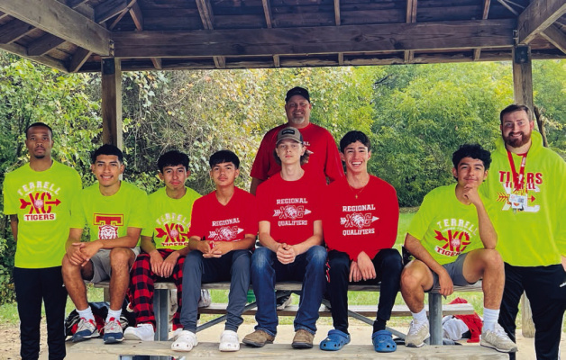 Runners finish up their season at Regionals