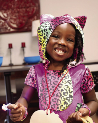 Young Tigers get the sweets from Terrell ISD Admin