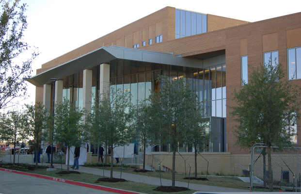 Ribbon cutting held for new Justice Center