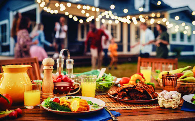 Prepare a yard for evening entertaining