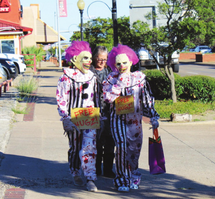 HALLOWEEN ON MOORE AVENUE