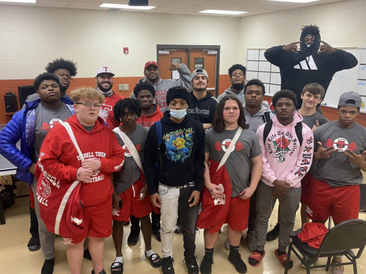 Terrell lifters finished with four first place individual finishes, six second place finishes and a third place finish during a dual meet held at West Mesquite Jan. 20. Courtesy photo