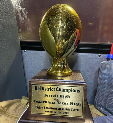 The Terrell Tigers won their first bi-district title since the 2016 season with a 28-21 overtime win against Texas High last week. Terrell will look to add another trophy this week as they clash with 9-2 Everman at Standridge Stadium in Carrollton Nov. 18. Photo courtesy of Terrell ISD