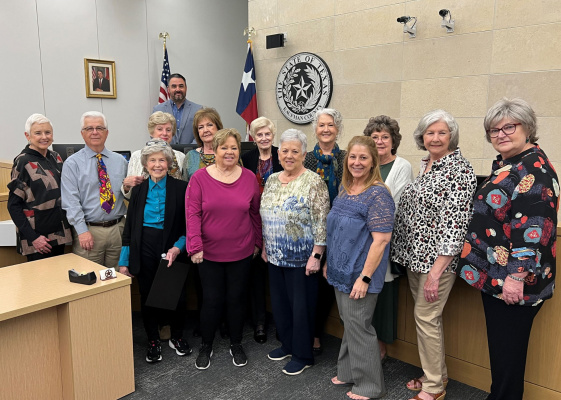 Kaufman County Judge Jakie Allen helped to provide a tour of the new justice center and courtrooms for members of the General Federation of Women’s Clubs March 8. Courtesy photo