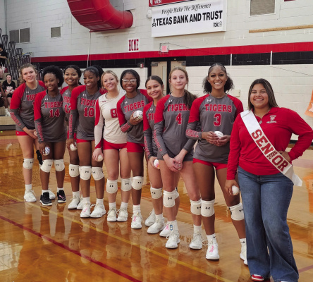Photo courtesy of Terrell High School The Terrell Lady Tigers dropped their final game of the regular season to Red Oak on the road on Friday, Oct. 24.