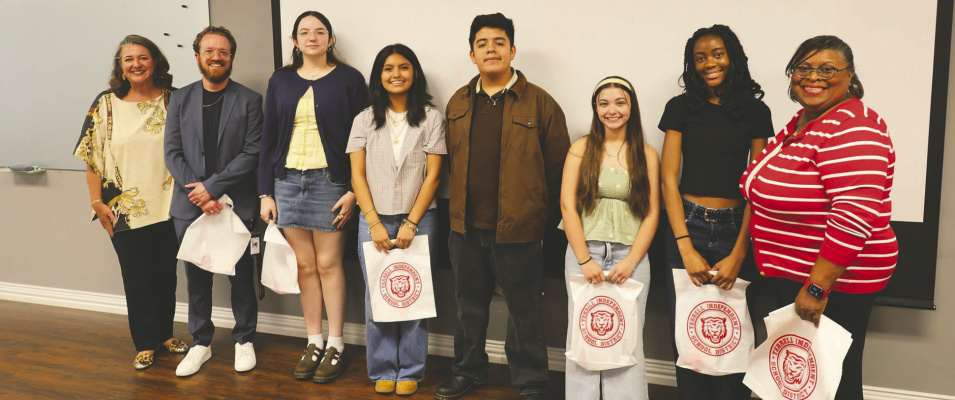 Terrell ISD School Board recognized the Terrell High School Choir students who advanced to the UIL State Solo and Ensemble Contest during their regular meeting on Monday, Sept. 21. Photo courtesy of Terrell ISD