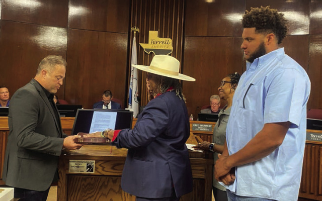 Donna Renee Anderson took her Oath of Office as the new city council representative for Dist. 2 Tuesday, May 14. Council member Anderson was sworn in alongside her TFA Life Group, her fellow council members, her mother and former Mayor Frances Anderson, her Pastor Steven McKnight and election supporters. Photo courtesy of City of Terrell Facebook page