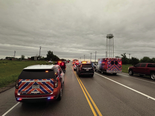Multiple agencies work major wreck on Highway 34