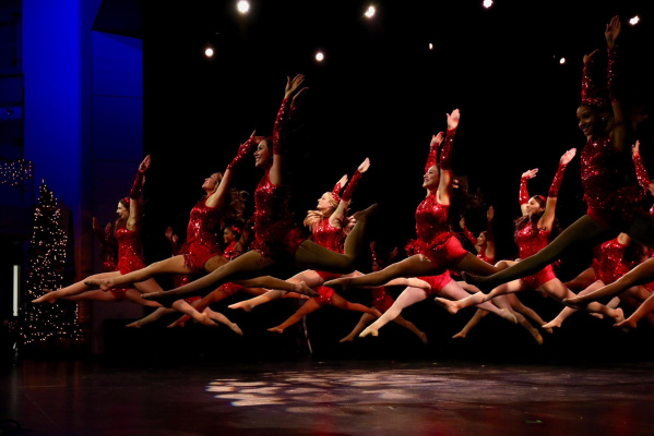 CHRISTMAS SPECTACULAR