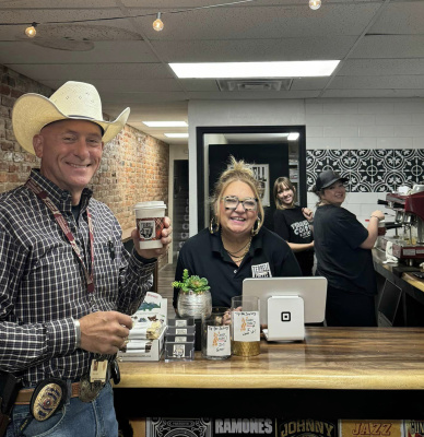 Cops enjoy coffee, laughs at Breakfast with Badges