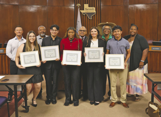 Council recognizes City interns at meeting