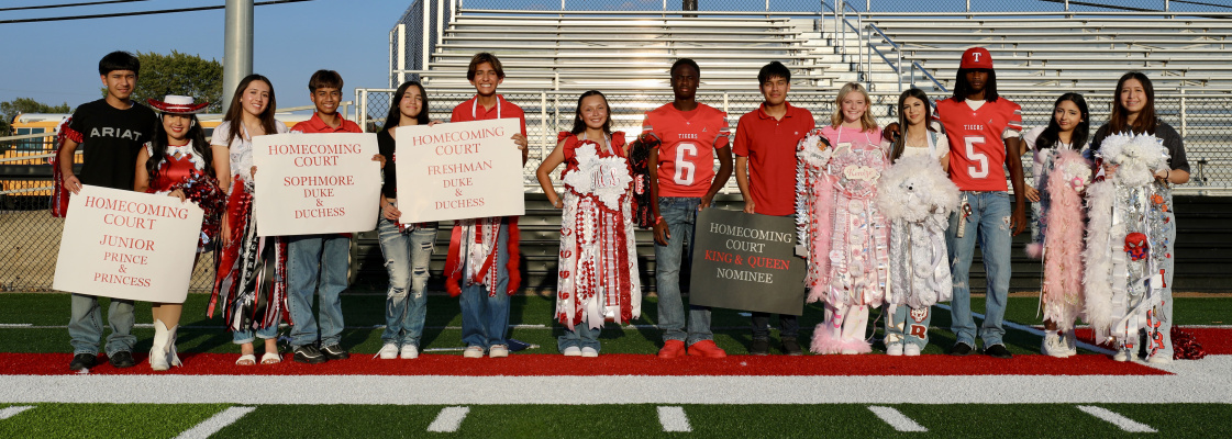 Tigers pick up second win over Mt. Pleasant Homecoming game against Corsicana Tigers