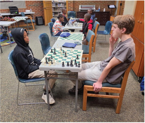 Hulsey Library hosts Terrell Chess Club