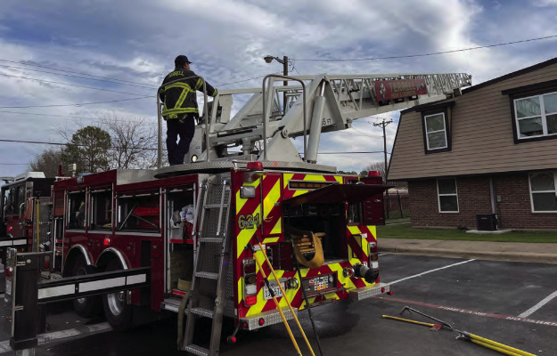 Terrell FD responds to apartment fire