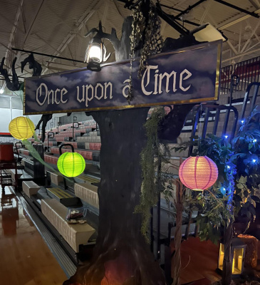 ‘Once Upon a Time’ enchants Terrell Homecoming dance