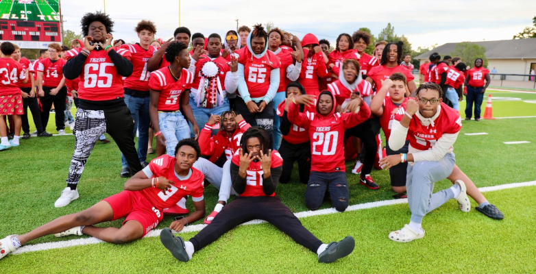 TERRELL HOSTS COMMUNITY