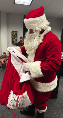 Santa Around Town wraps up