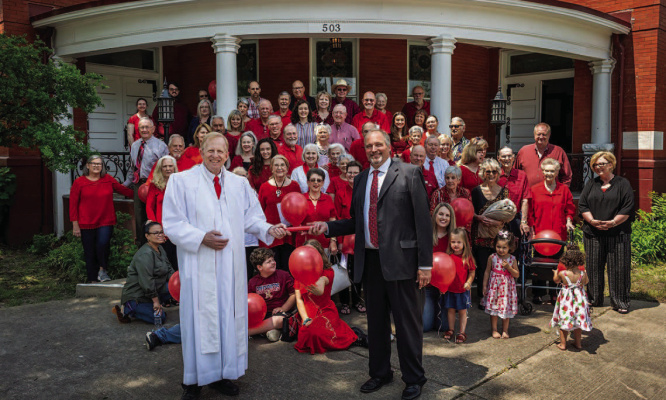 Rev. Jerry Jones, at right, will ovcially take over as the head of First United Methodist Church of Terrell this Sunday, July 2. Rev. Jones took the reins from Rev. Peter McNabb who will be transitioning to his role as senior pastor of Sulphur Springs First United Meth odist Church. Photo by Jim Herndon