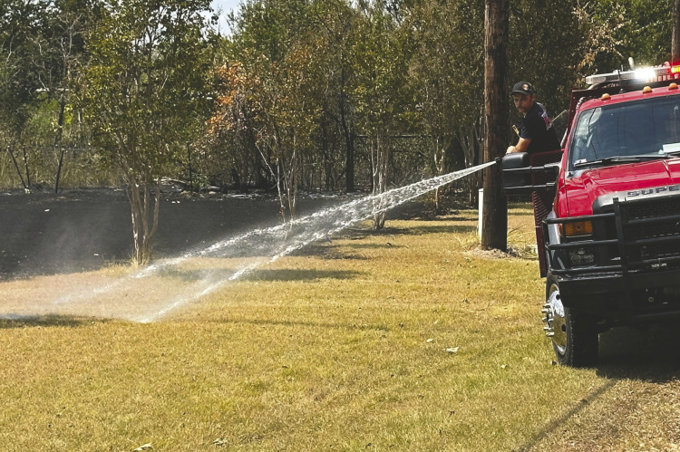 Terrell VFD, Kaufman VFD ESD No. 1 and College Mound FD responded to a grass fire near Zagota Crossing on Sunday, Aug. 30. Photo courtesy of Terrell VFD