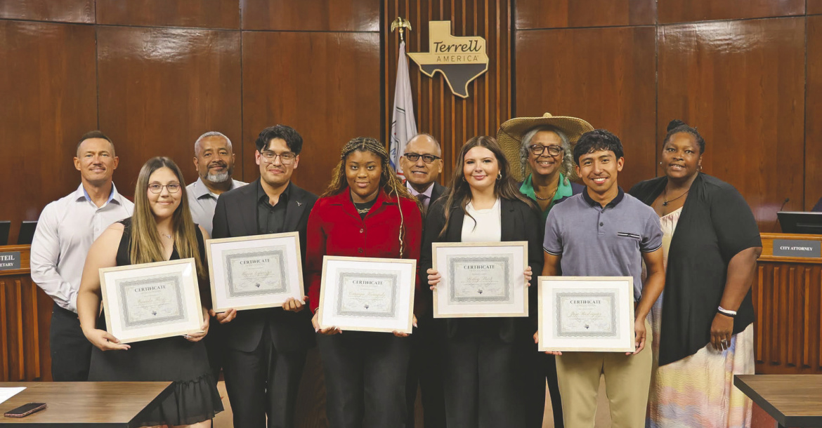 Council recognizes City interns at meeting